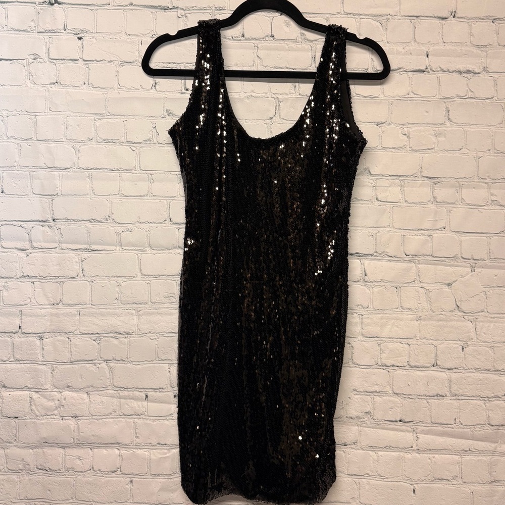 OLIVIACEOUS Dressy Holiday🎄Black Sequin Low Back Dress size M NEW WITH TAGS